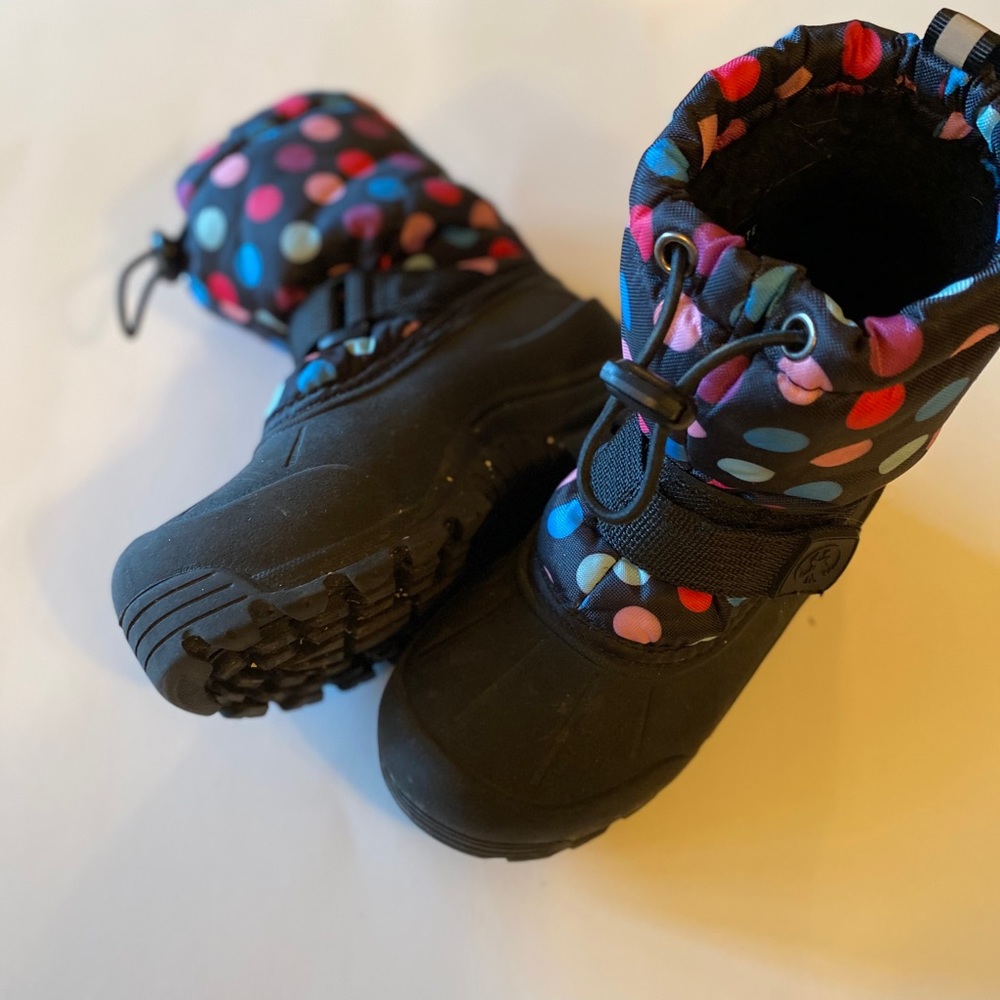 Girls snow boots